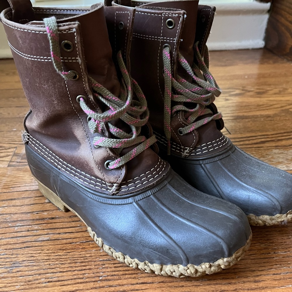 LL Bean duck boots, brown and black. No size listed but fits like a women’s 9